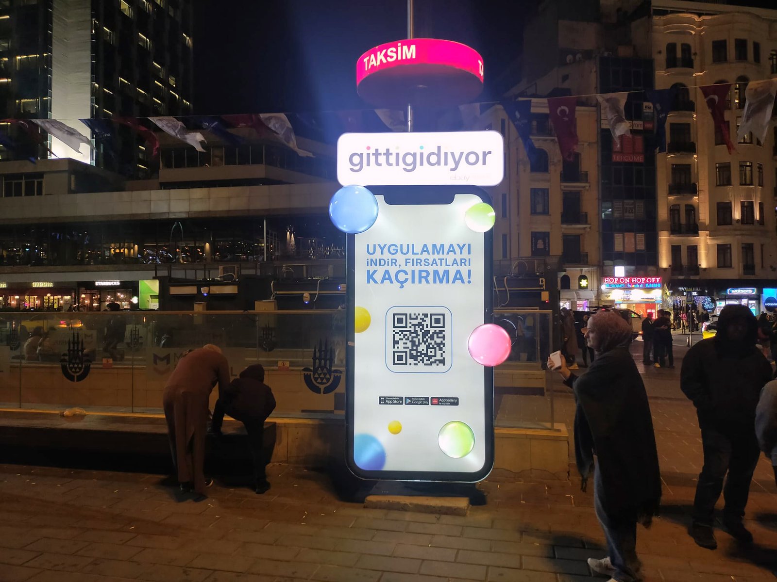 GittiGidiyor — Işıklı kent ünitesi