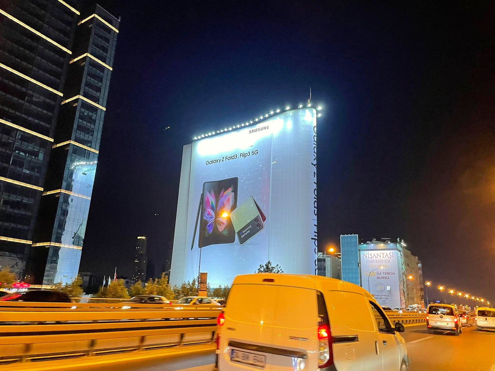 Samsung — Gece cephe uygulaması