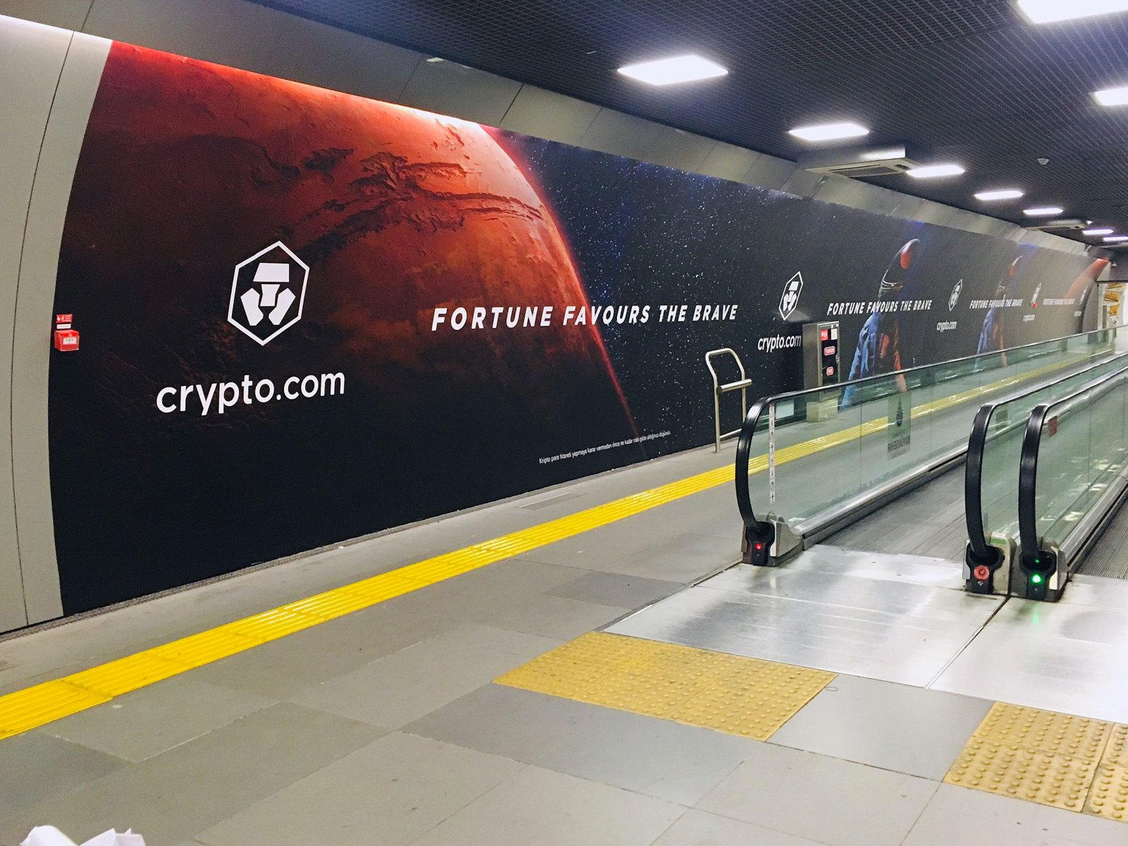 Crypto.com — Marka tüneli