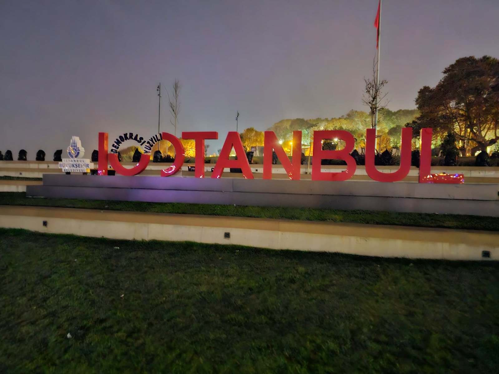 İstanbul — Işıklı kent yerleştirmesi